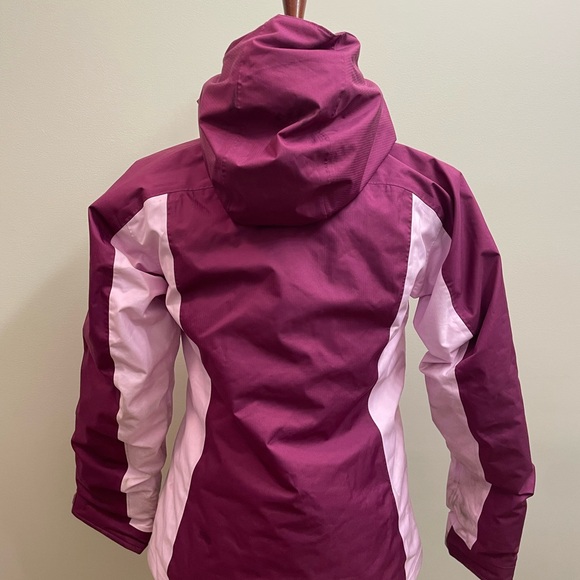 Patagonia girls Ski Jacket - Purple and Light Pink - Picture 3 of 15